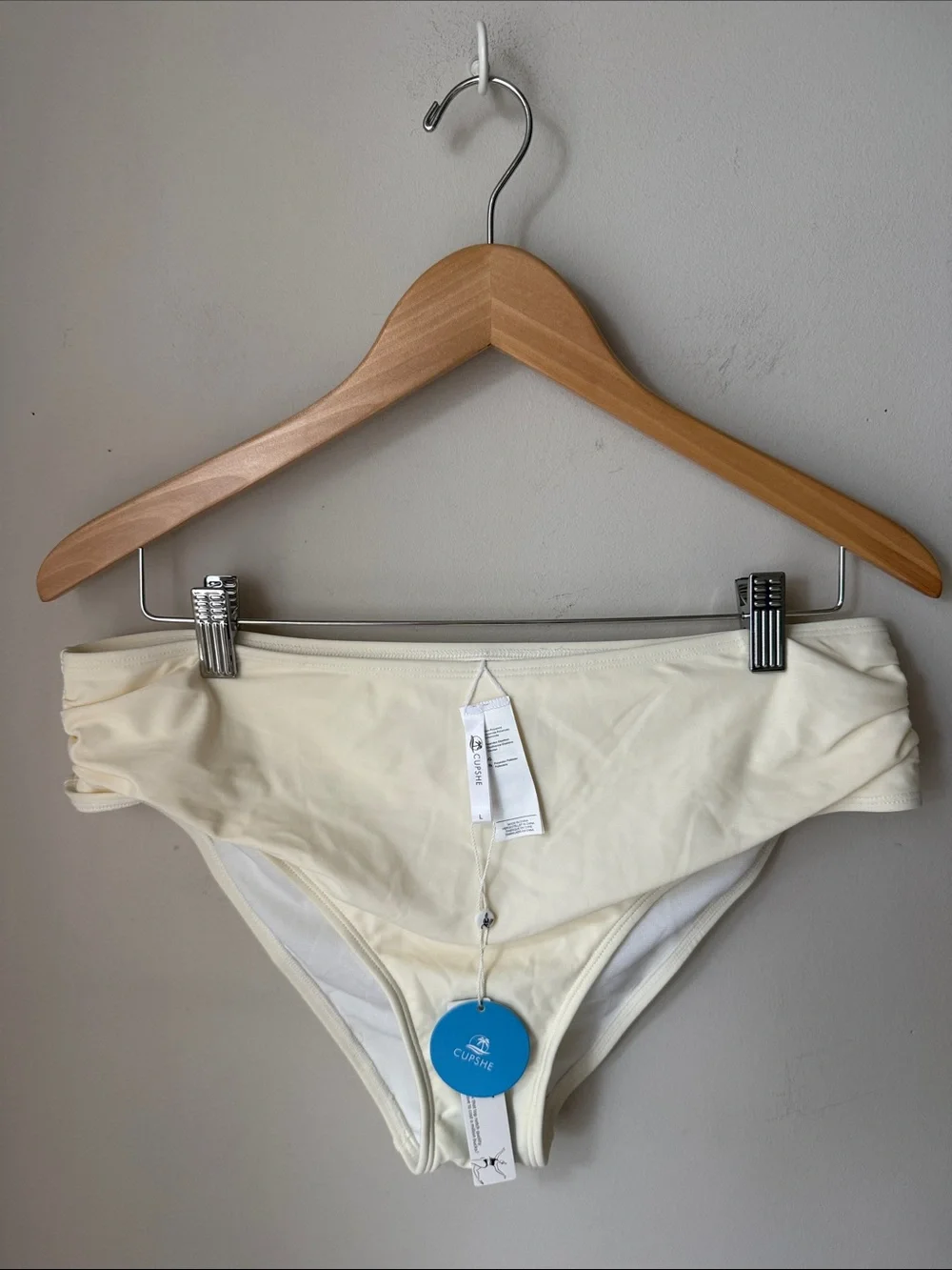 Cupshe Cream Ruffle Wrap Bikini Set NWT Size Large Mid Rise Ivory Swimsuit